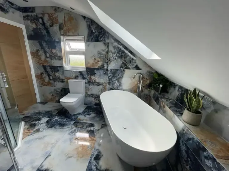 loft-conversion-billericay-loft-ensuite-freestanding-bath